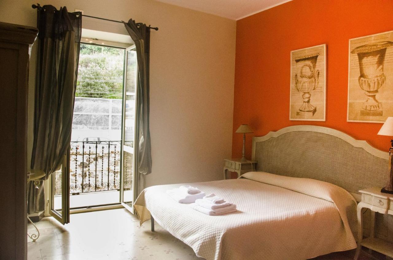 B&B A Due Passi Dal Mare Scilla Exteriér fotografie